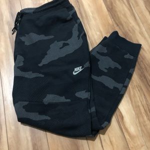 Nike joggers
